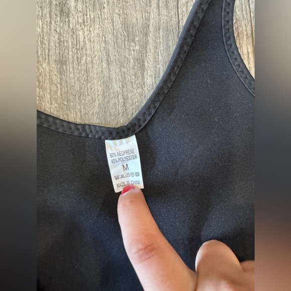 LAST PRICE🍒🤍 Waist trainer corset vest shapewear slimming body ✨ - Picture 5 of 7